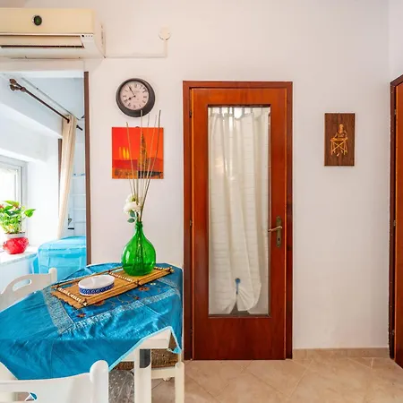 Casa Di Nonna Tina By Rentbeat Apartment